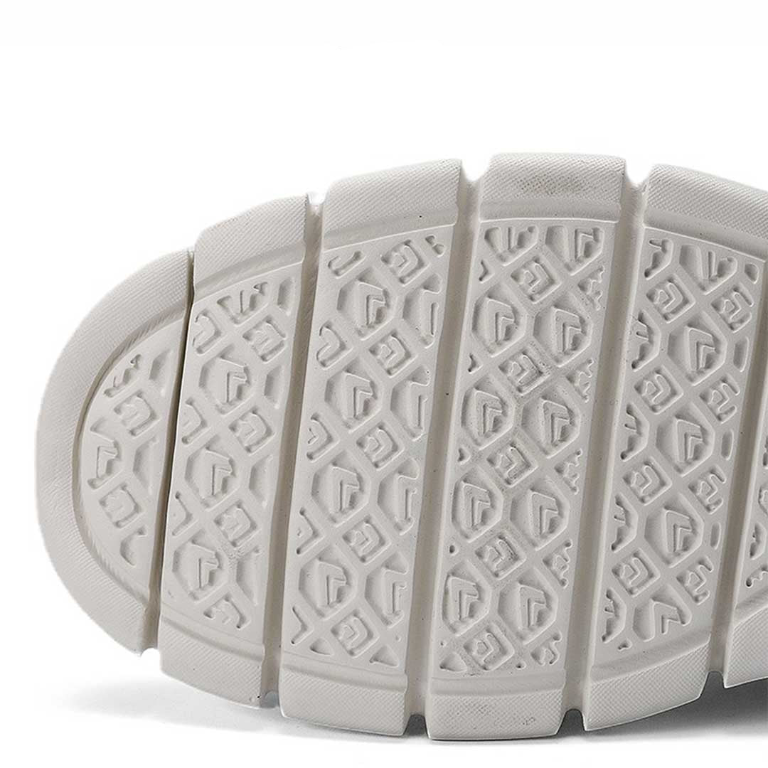 Adrian | Ultra Comfortable