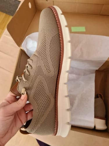 <h1><strong>Customers love our shoes!</strong></h1>