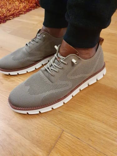 <h1><strong>Customers love our shoes!</strong></h1>